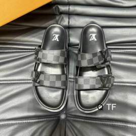 Picture of Louis Vuitton Slippers _SKULVsz38-45TF0504276